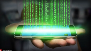 ΜΙΤ: Έρευνα αναδεικνύει τον κίνδυνο παρακολούθησης από χάκερ μέσω των αισθητήρων φωτεινότητας στα smartphone.